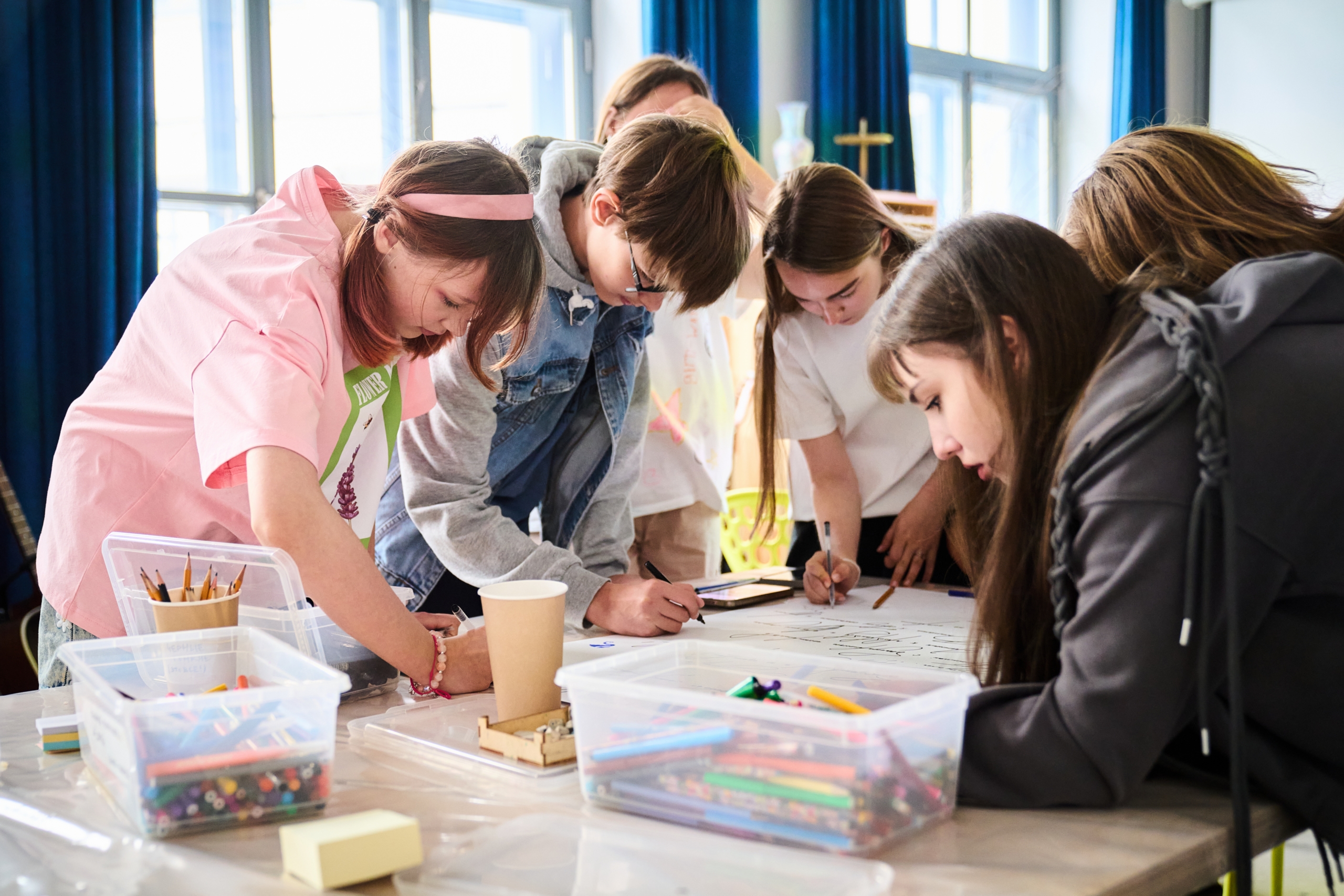 Программы для 6-11 классов в творческих мастерских